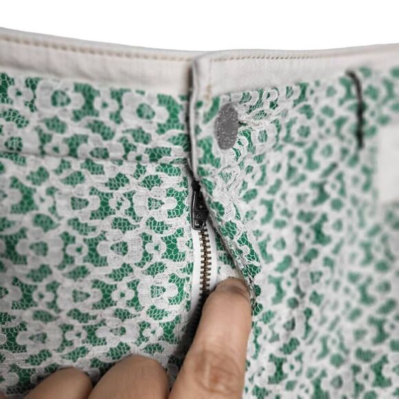 Anthropologie Cartonnier Rose Point Lace Overlay Shorts Green Cream Size 6 - Picture 3 of 10